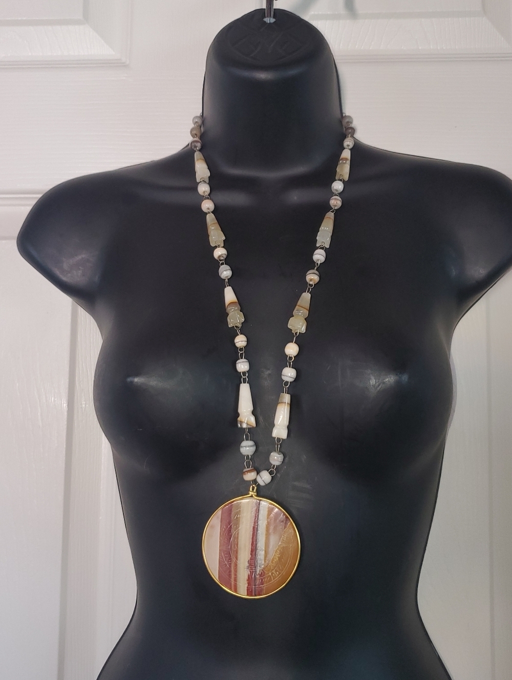 Vintage Taxco Soapstone Round Pendant Necklace Aztec Multicolor